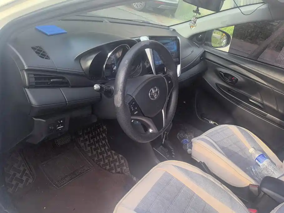 Toyota Yaris L — миниатюра 12