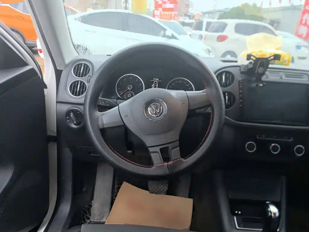 Volkswagen Tiguan — миниатюра 11