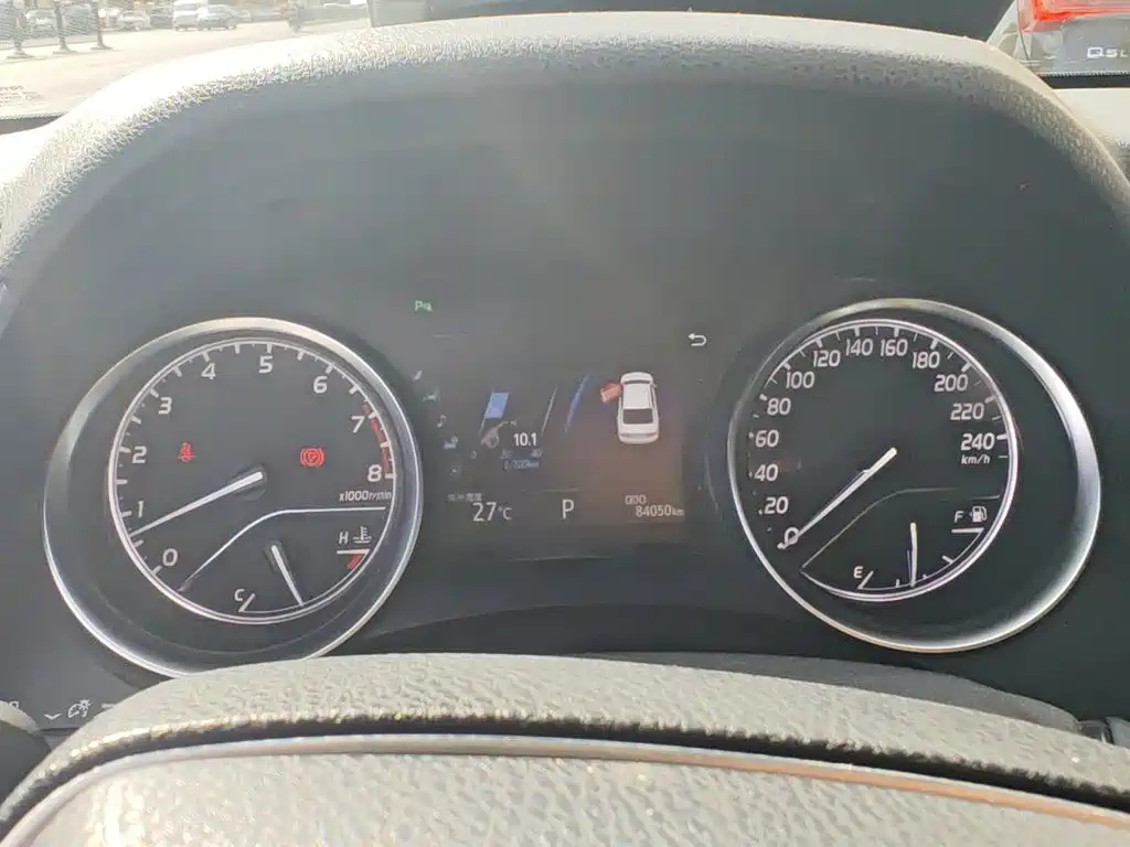 Toyota Camry — миниатюра 7