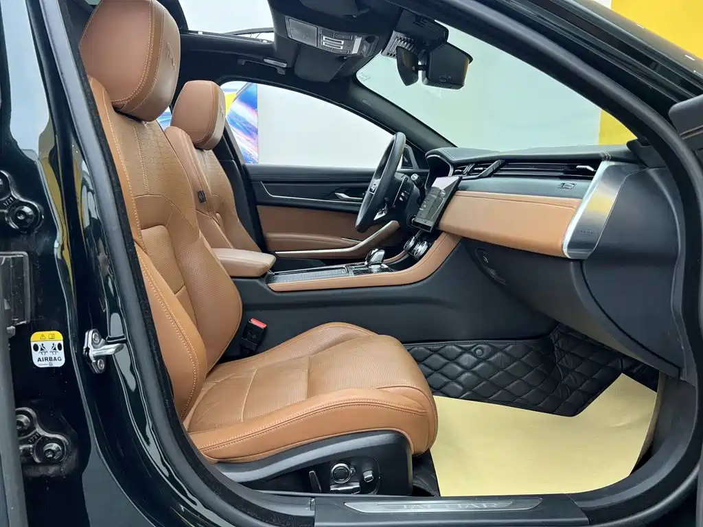Jaguar XFL — миниатюра 16