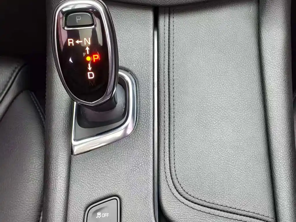 Cadillac XT5 — миниатюра 11