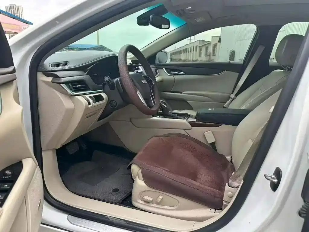 Cadillac XTS — миниатюра 4