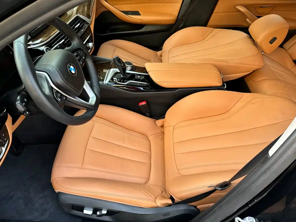 BMW 5 Series — миниатюра 23