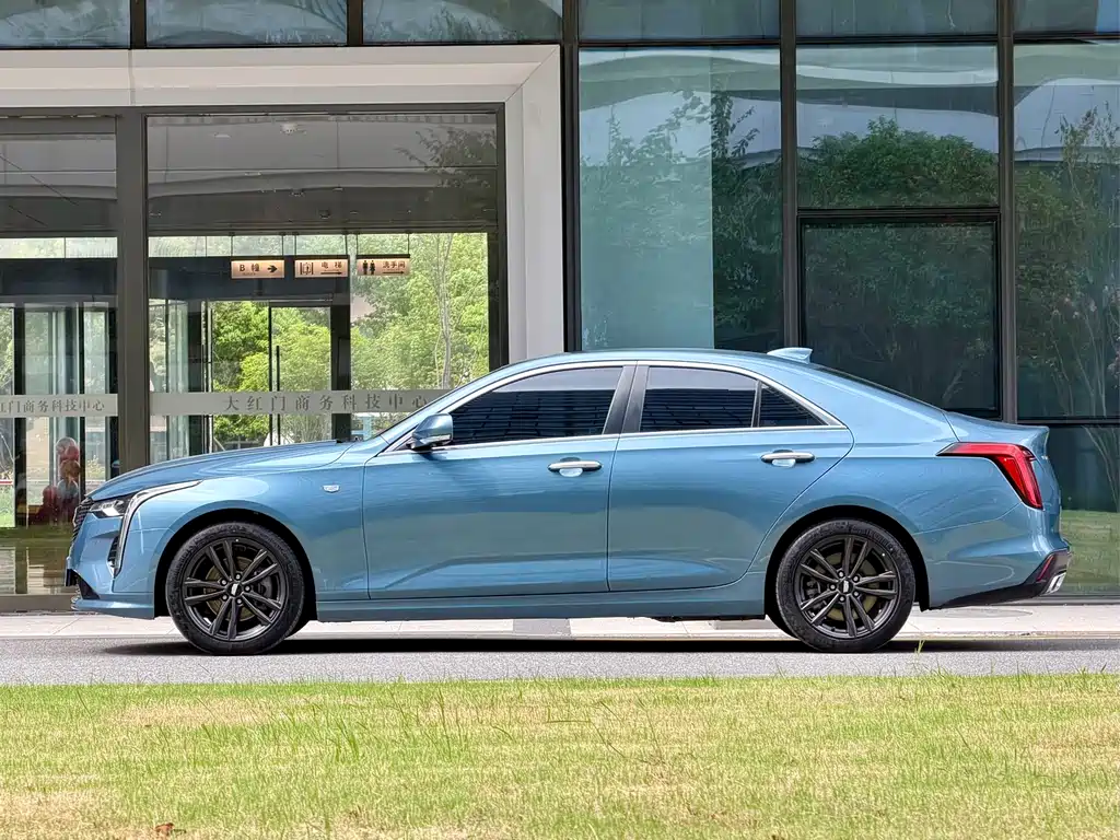 Cadillac CT4 — миниатюра 3