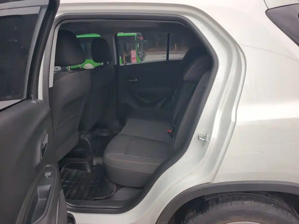 Chevrolet Trax — миниатюра 17