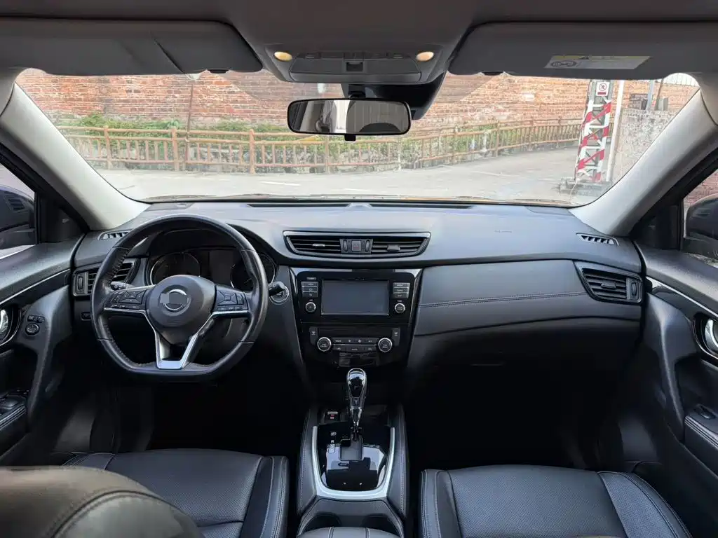 Nissan X-Trail — миниатюра 9