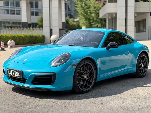 Porsche 911