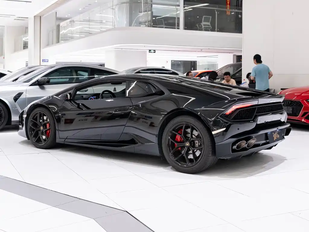 Lamborghini Huracán — миниатюра 5