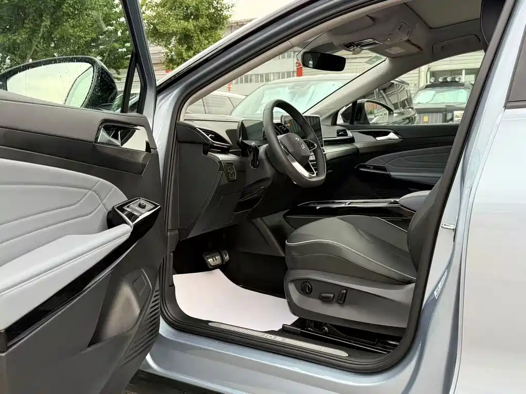 Volkswagen ID.6 X — миниатюра 4