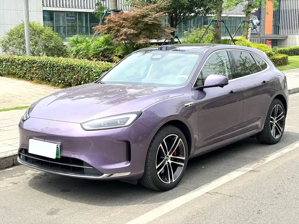 AITO Wenjie AITO M5