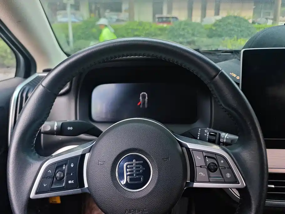 BYD Tang — миниатюра 14