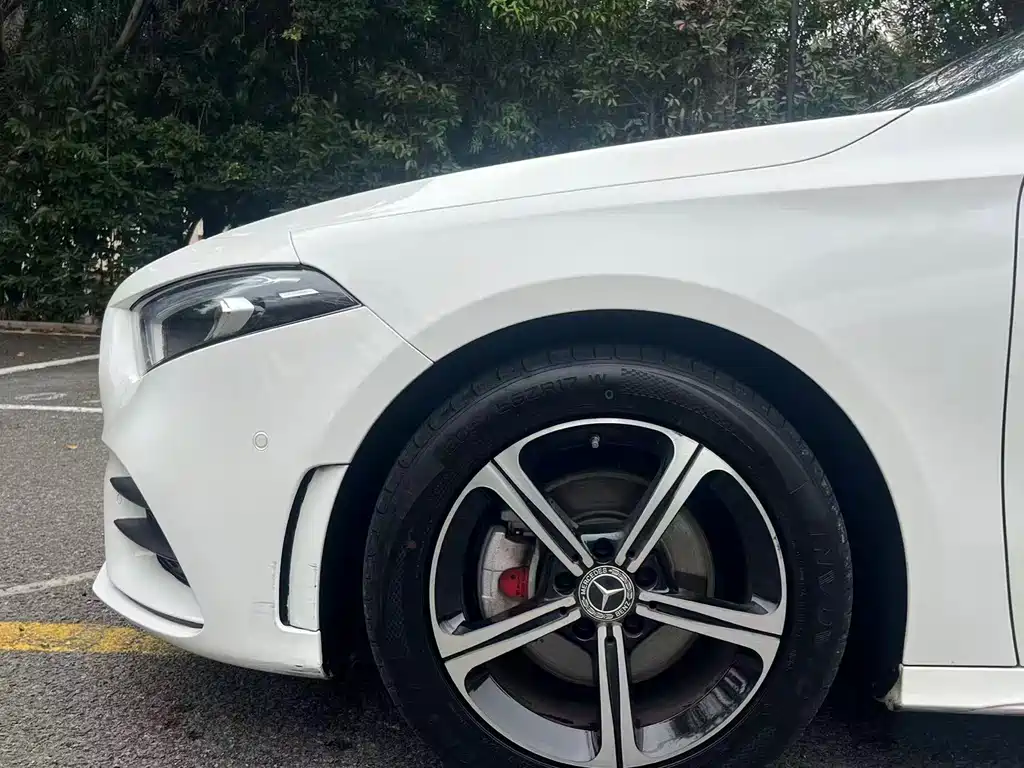 MERCEDES-BENZ A CLASS