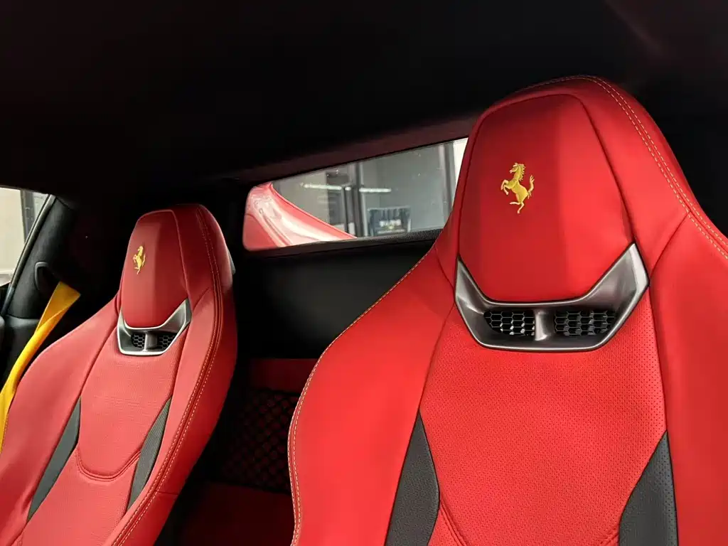 Ferrari 296 2021 3.0T V6 GTB