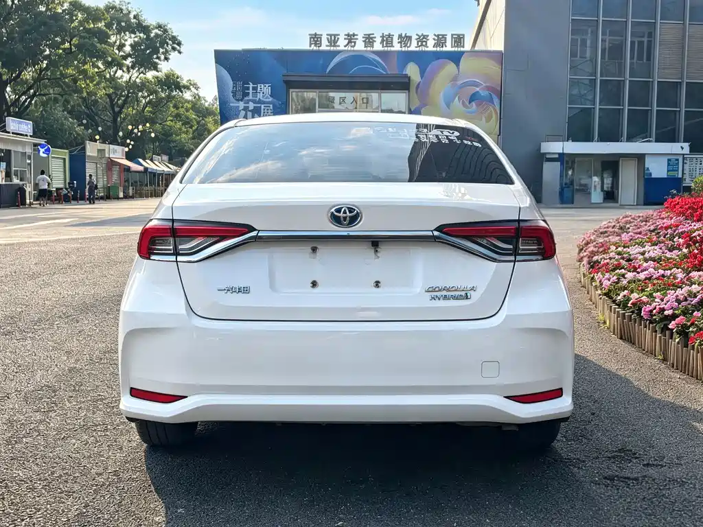 Toyota Corolla — миниатюра 11