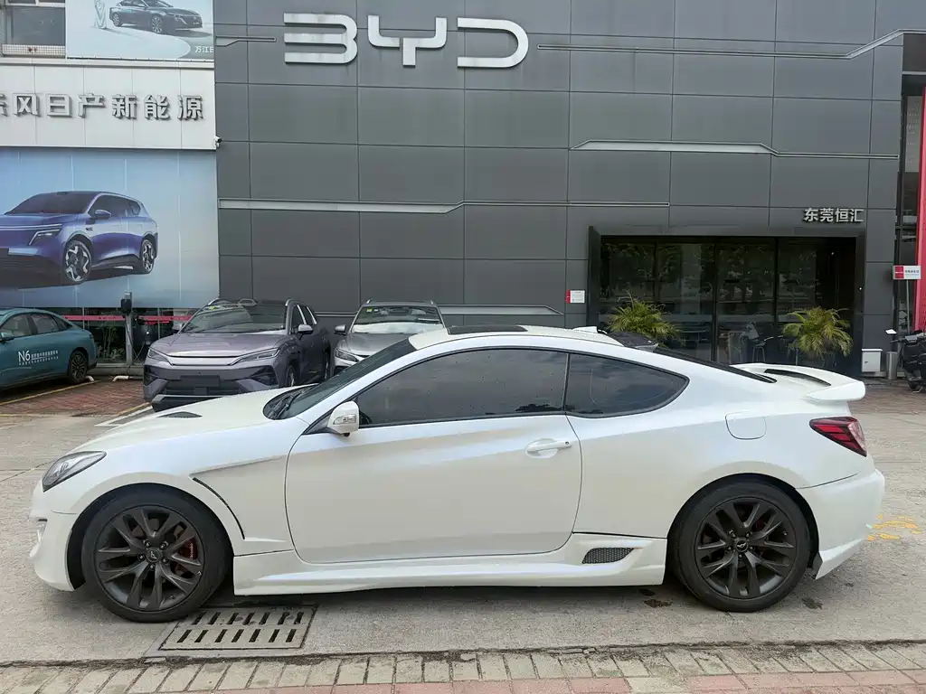 Hyundai Genesis Coupe — миниатюра 4