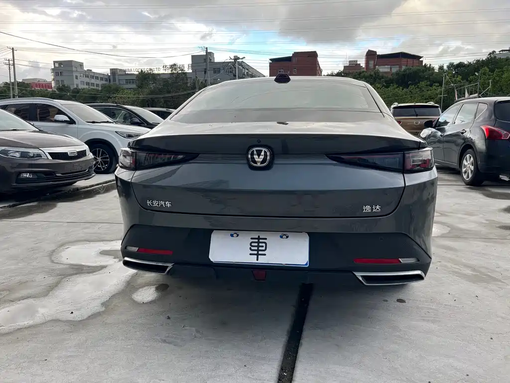 Changan Yida — миниатюра 6