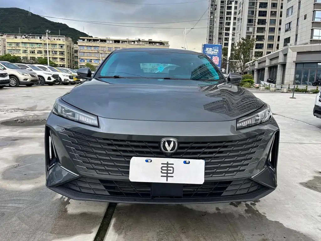 Changan Yida — миниатюра 2