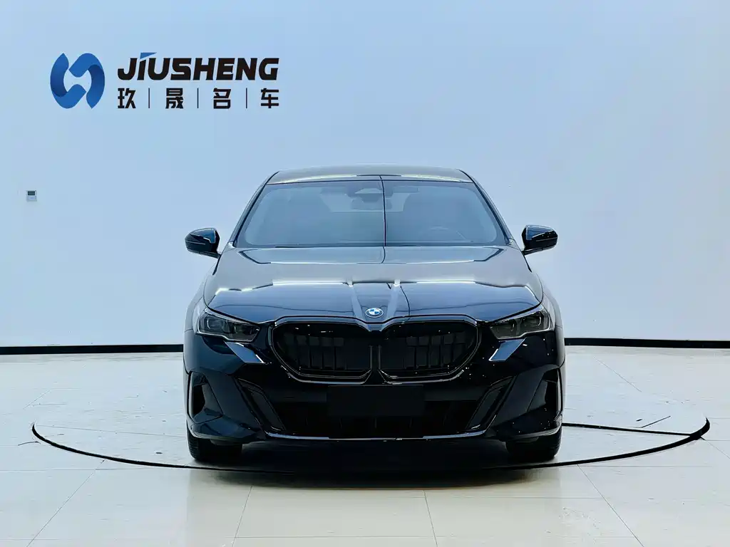 BMW 5 Series — миниатюра 2