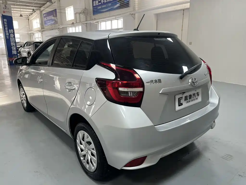 Toyota Vios FS — миниатюра 6