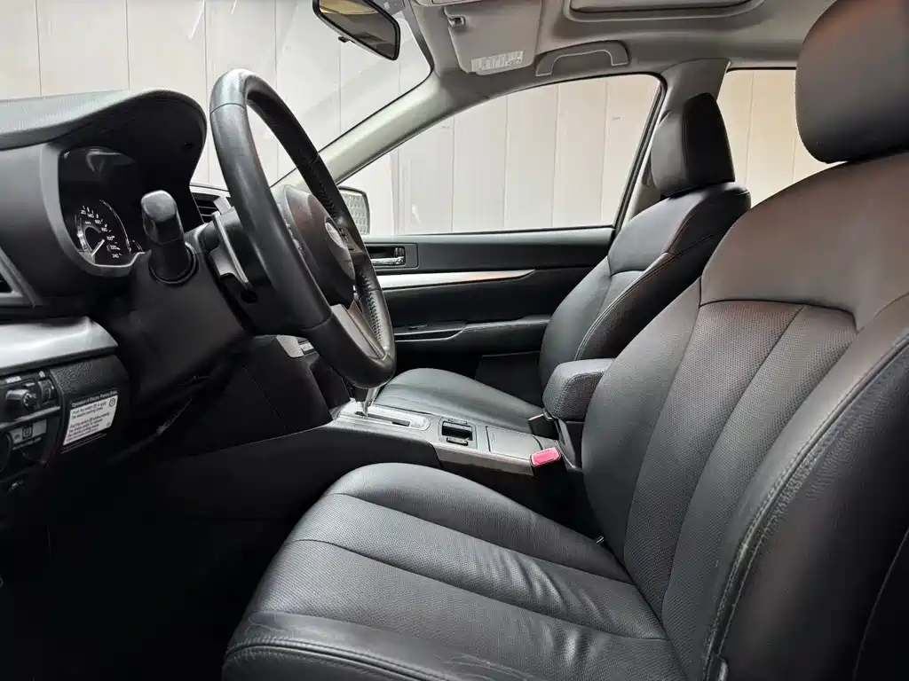 Subaru Legacy 2010 2.0i Luxury