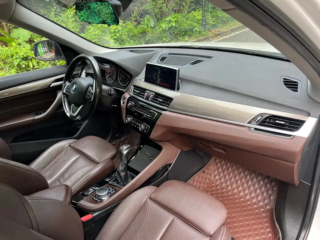 BMW X1 2016 xDrive20Li Luxury