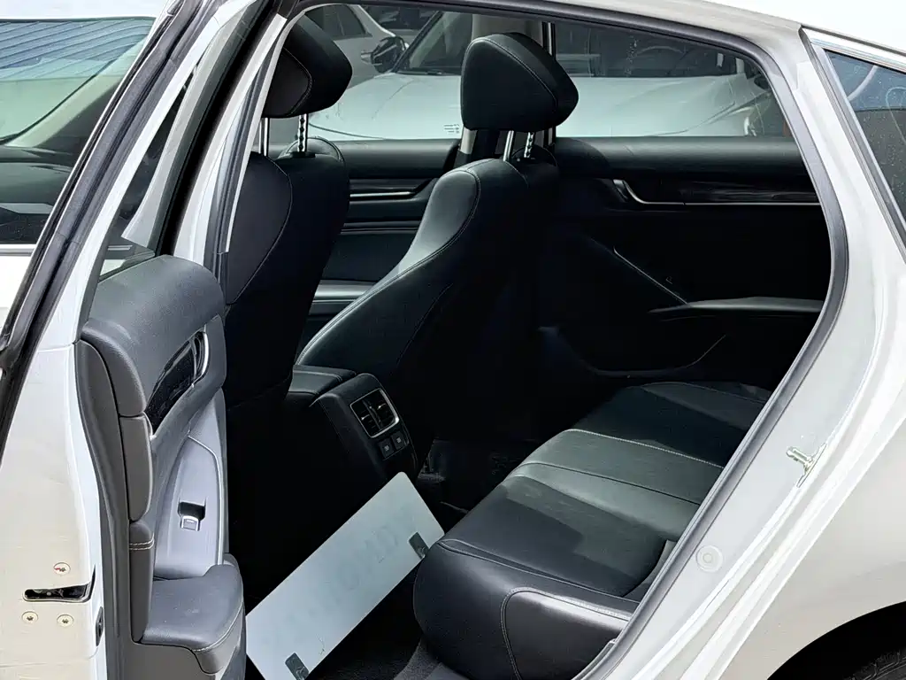 Honda Accord 2022 260TURBO Luxury