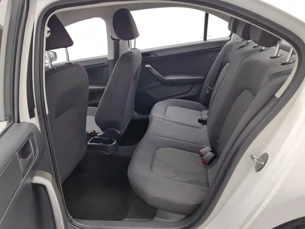 Volkswagen Santana — миниатюра 15