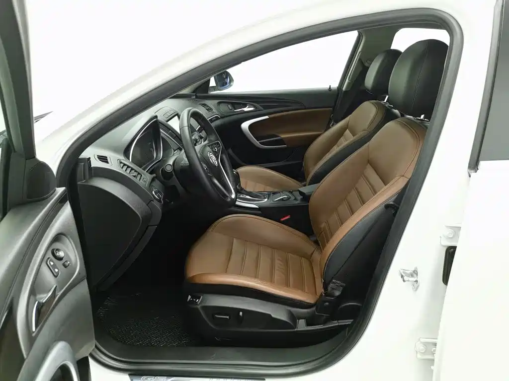 Buick Regal — миниатюра 10