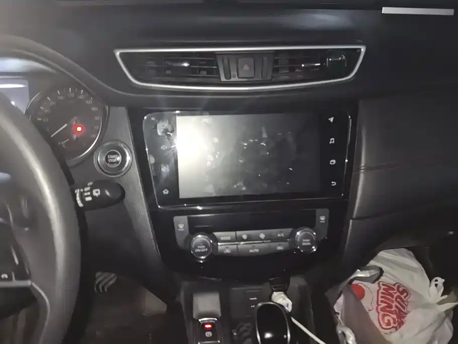 Nissan Qashqai — миниатюра 13