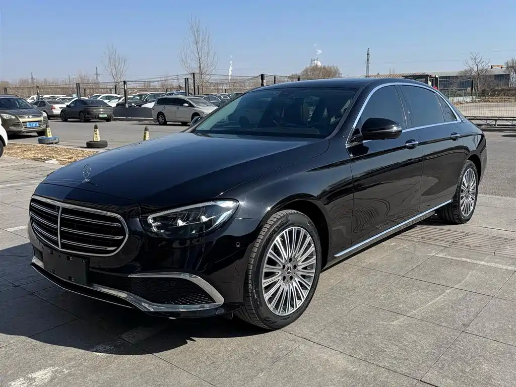 Mercedes-Benz E-Class 2021