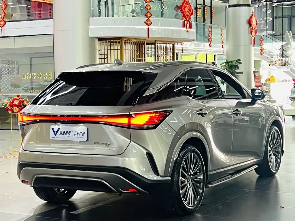 Lexus RX — миниатюра 9