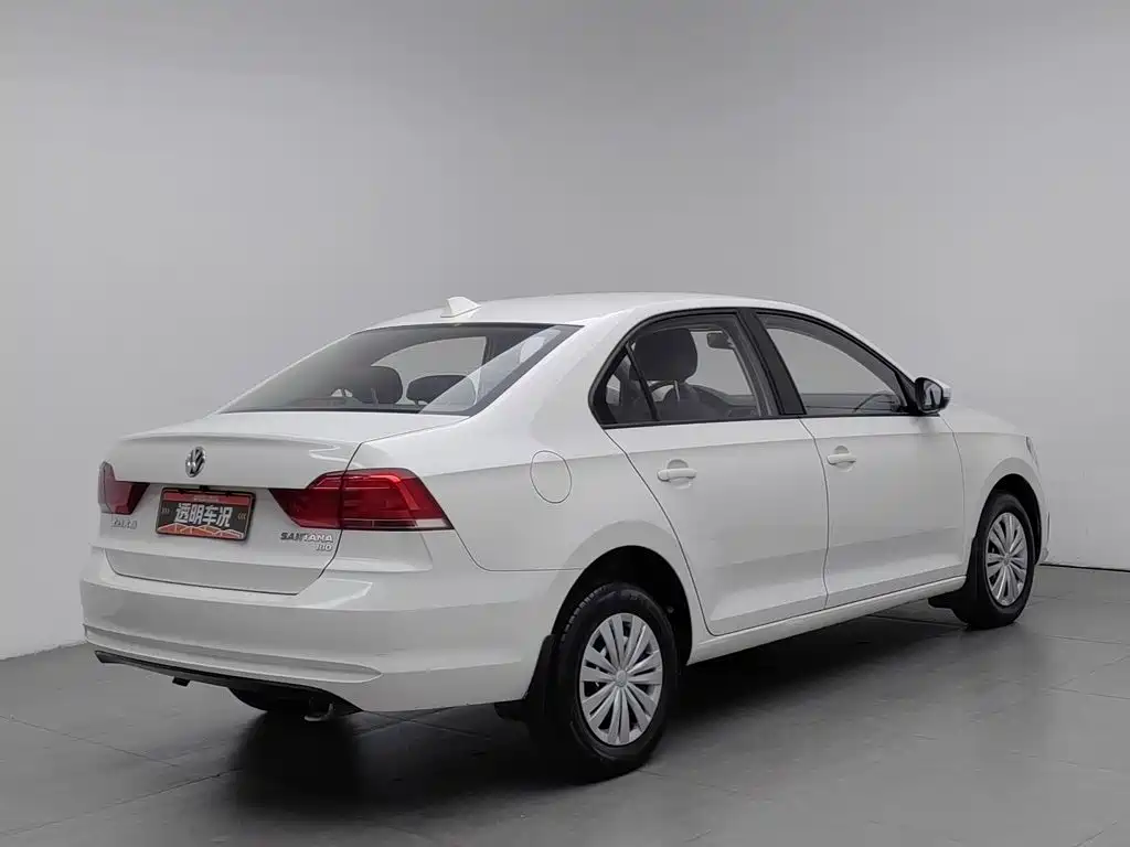 Volkswagen Santana — миниатюра 2