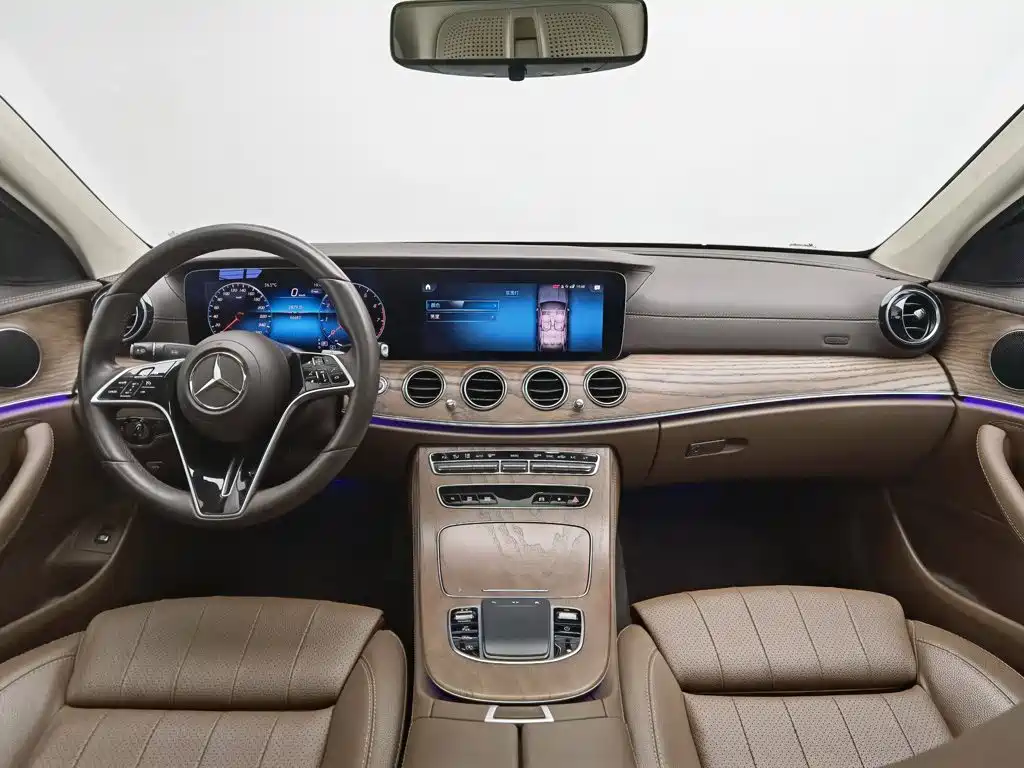 Mercedes-Benz E-Class — миниатюра 5