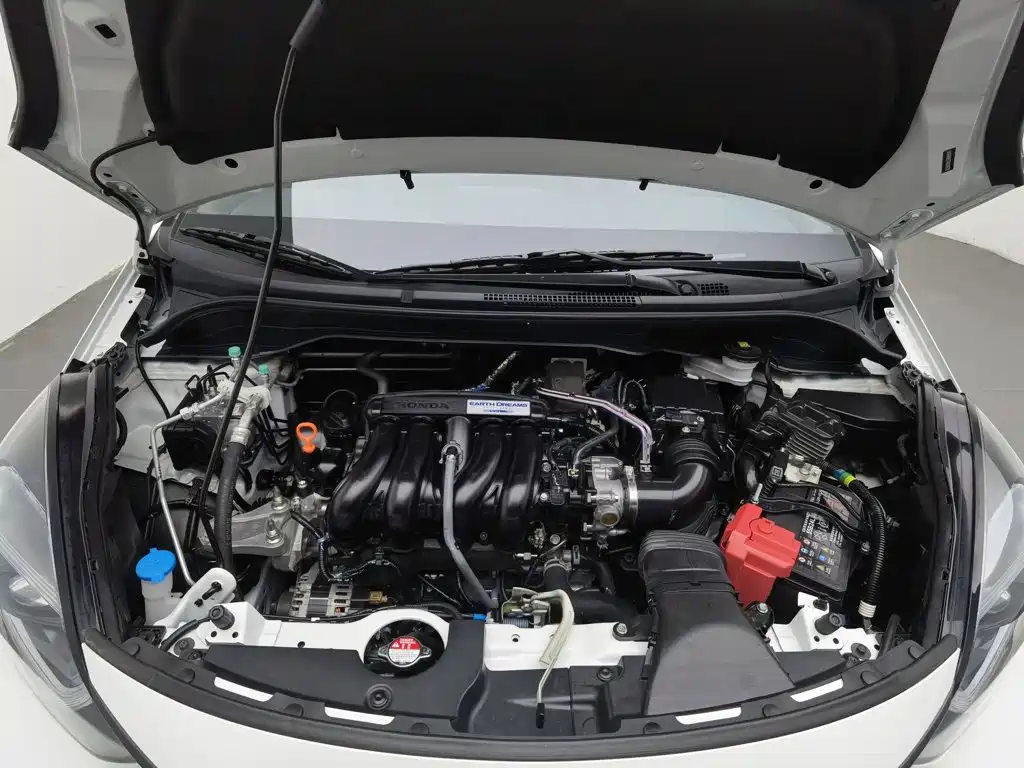 Honda Fit — миниатюра 6