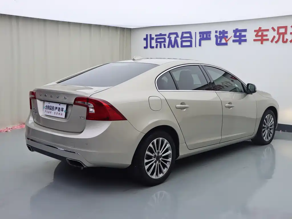 Volvo S60 — миниатюра 24