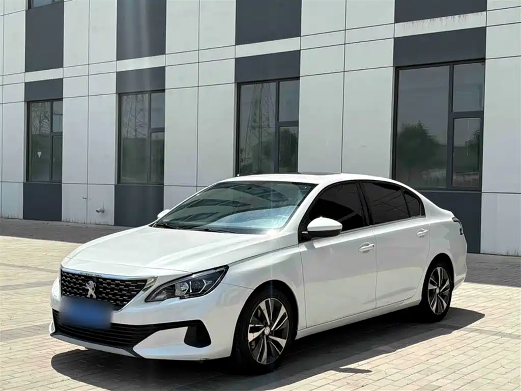 Peugeot 408 2021