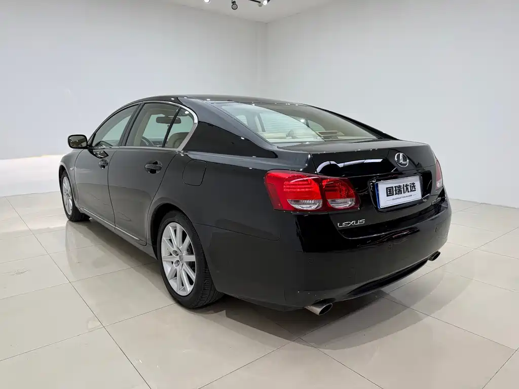Lexus GS — миниатюра 6