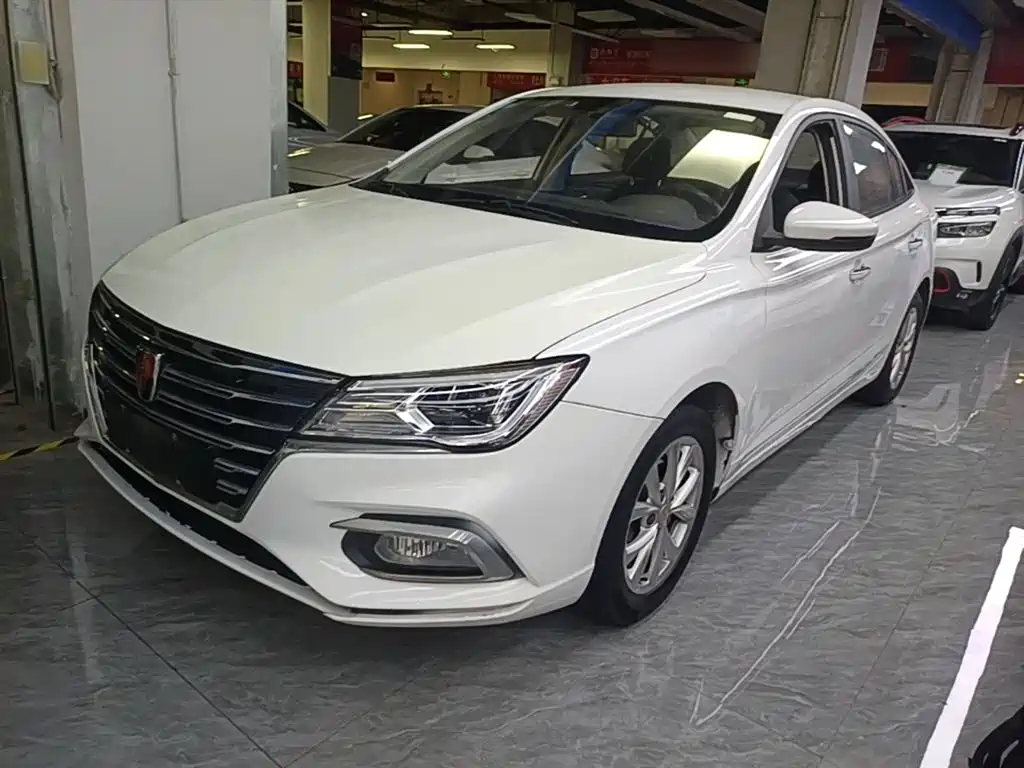 Roewe i5 2019