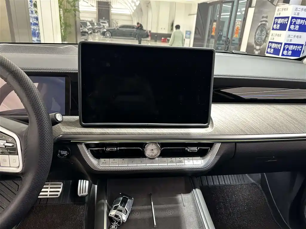 TANK TANK 500 NEW ENERGY