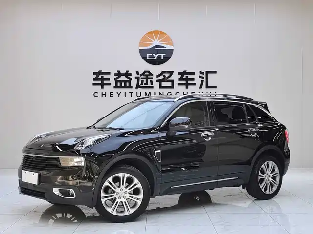 2020 Lynk & Co 01