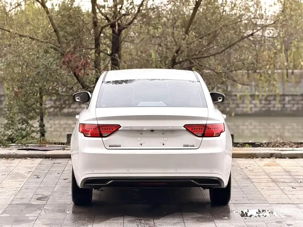 Geely Emgrand GL — миниатюра 3