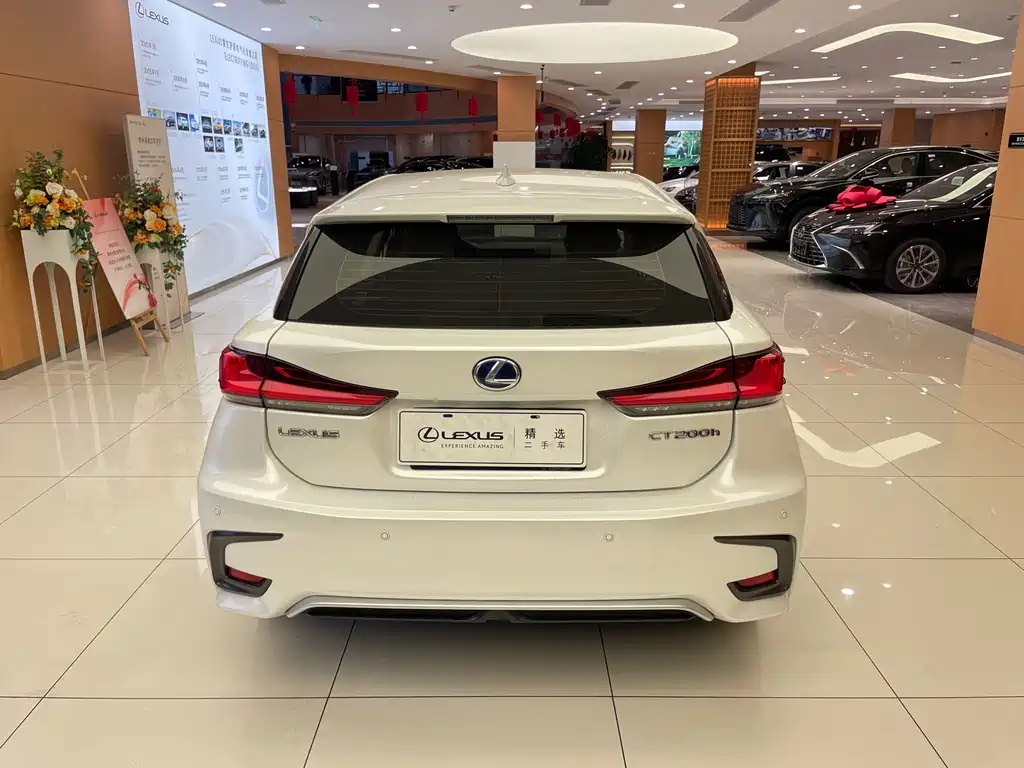 LEXUS CT