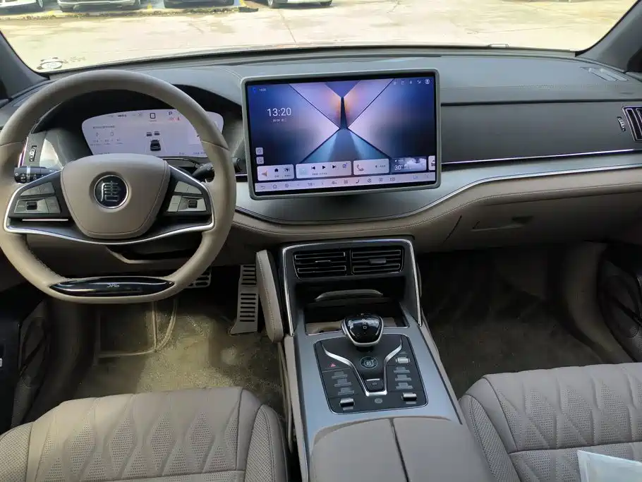 BYD Tang New Energy — миниатюра 12