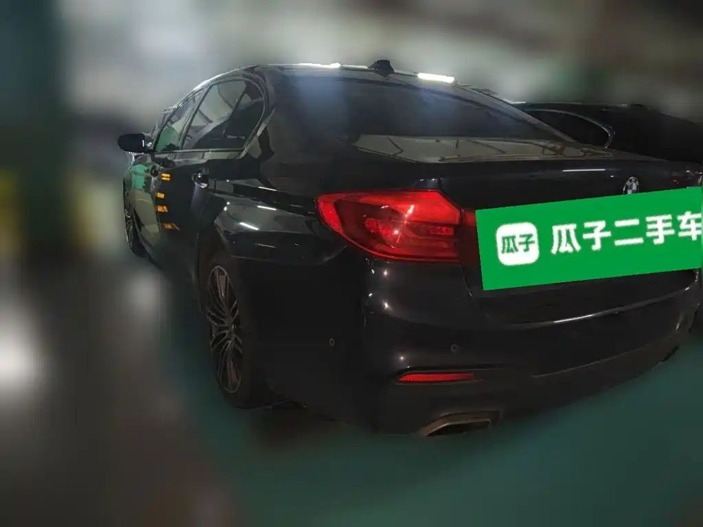 BMW 5 Series — миниатюра 25