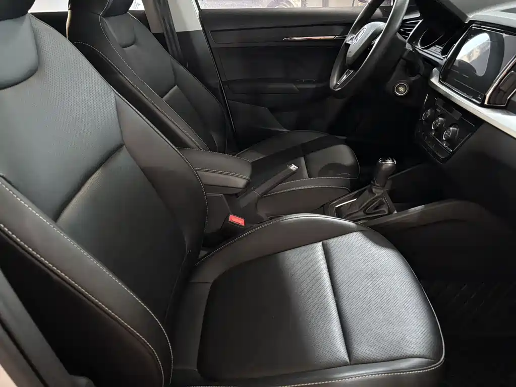 Skoda Kamiq — миниатюра 10