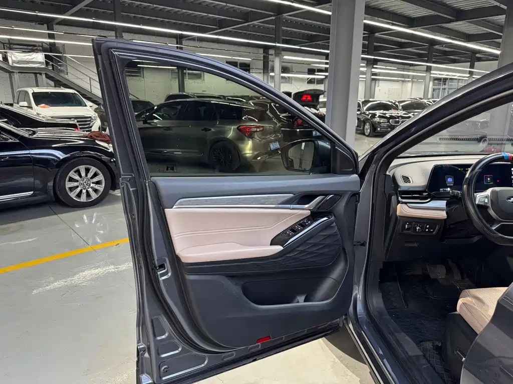 JAC JAC QX PHEV — миниатюра 6
