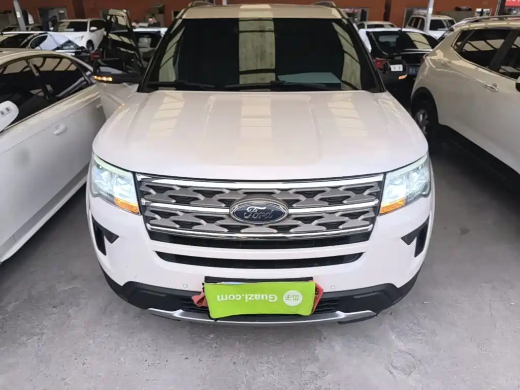 Ford Explorer (Import) — миниатюра 3