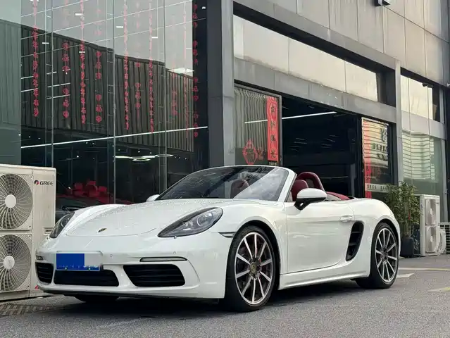 PORSCHE 718