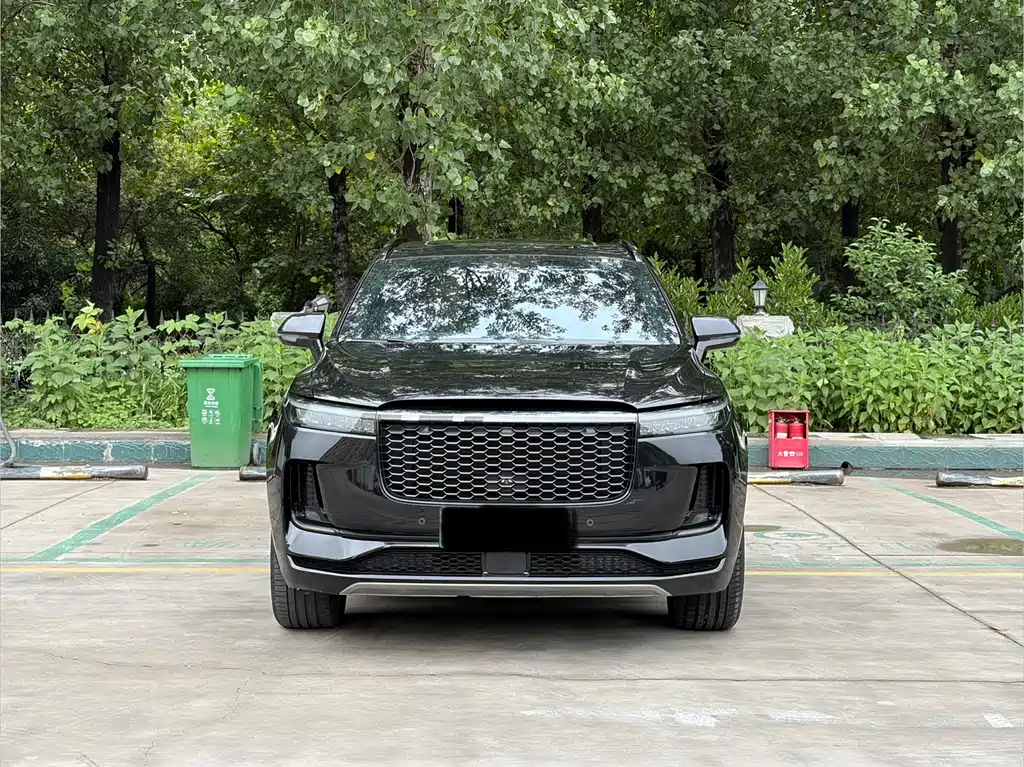 Li Auto ONE 2021 6 мест