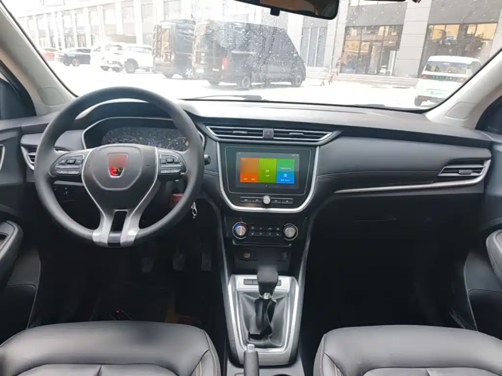 Roewe RX3 — миниатюра 10